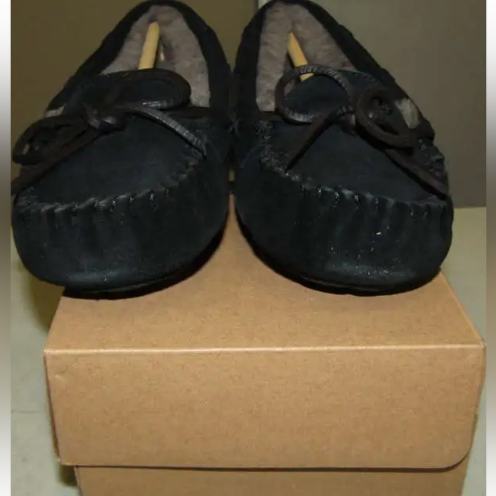 Black Ugg Size 5